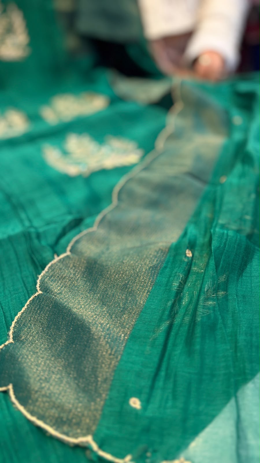 Botanical Alchemy – Mul Chanderi Suit Set
