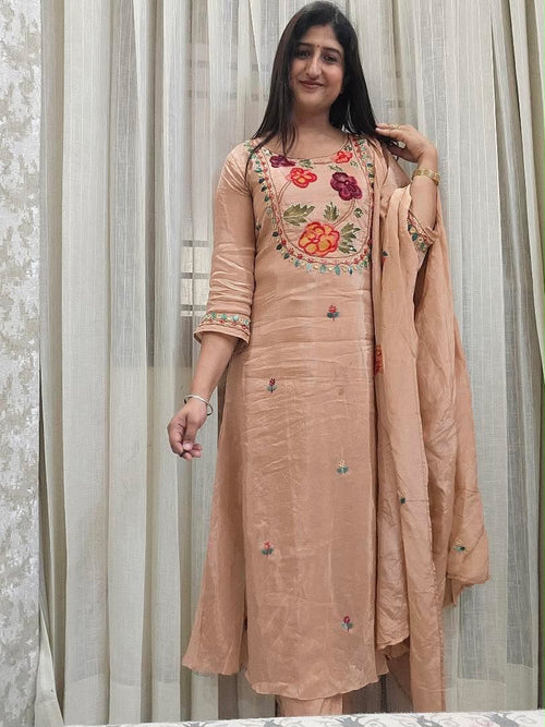 A Garden Wrote Back – Embroidered Suit Set