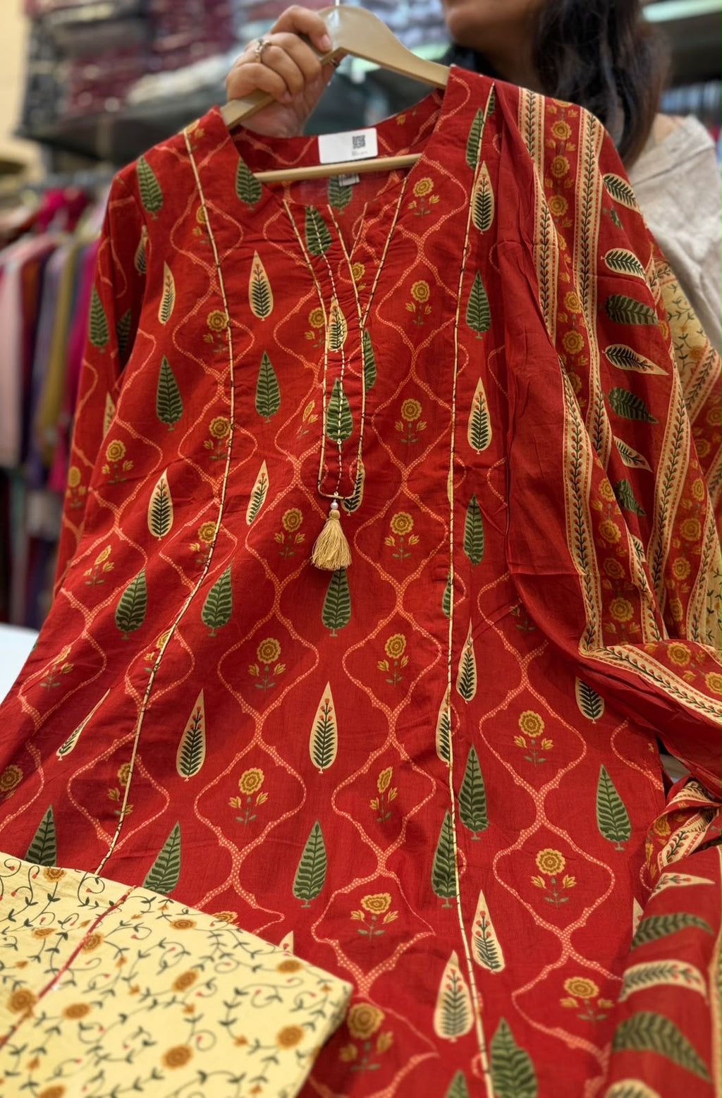 Farsi Muse – Heritage Salwar Set ✨