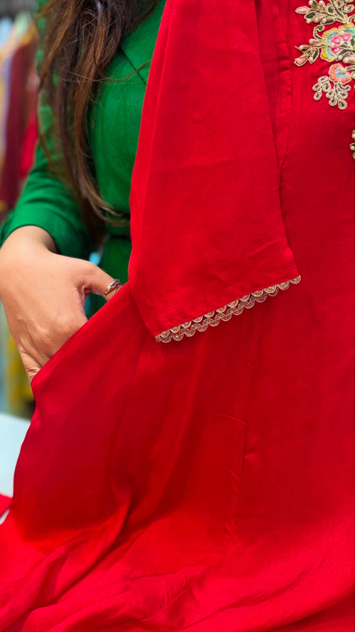 Rouge Royale – Russian Silk Suit Set