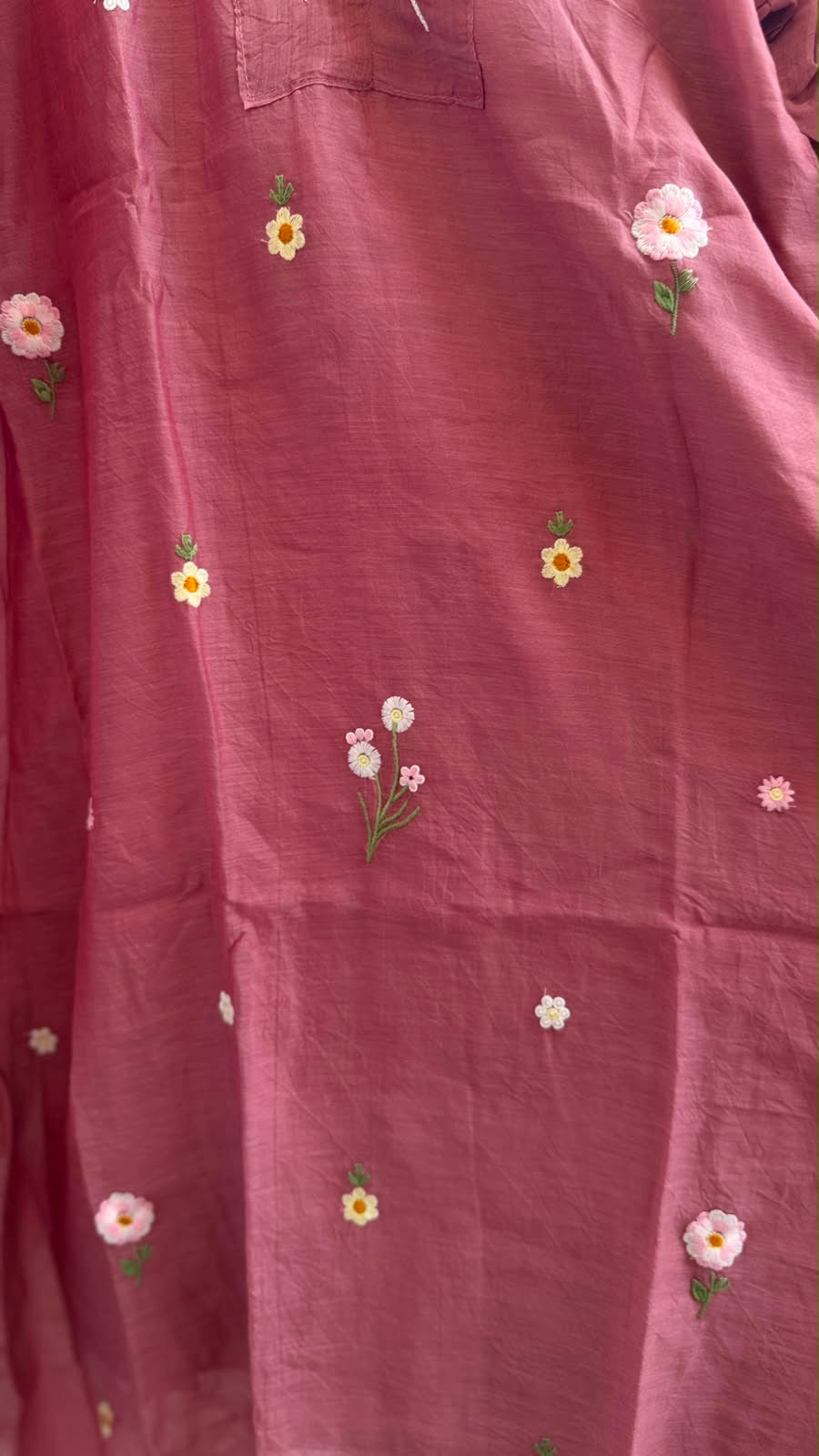 Where delicate blooms meet — Rosẽ Mul chanderi