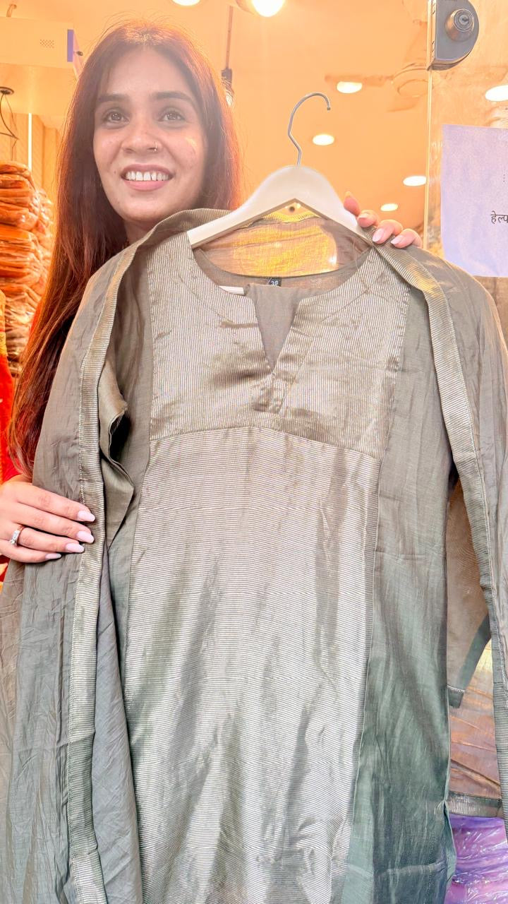 Bare Shine Lurex Edit