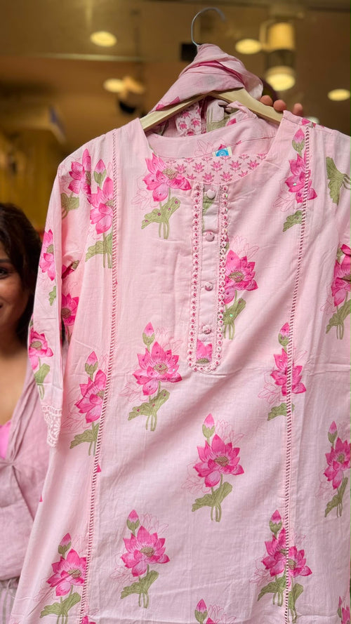 Lotus Whisper Mul Cotton Suit Set