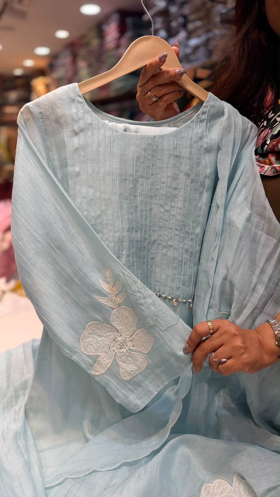 Petals, Perfectly Placed – Mul Chanderi Suit Set ⭐