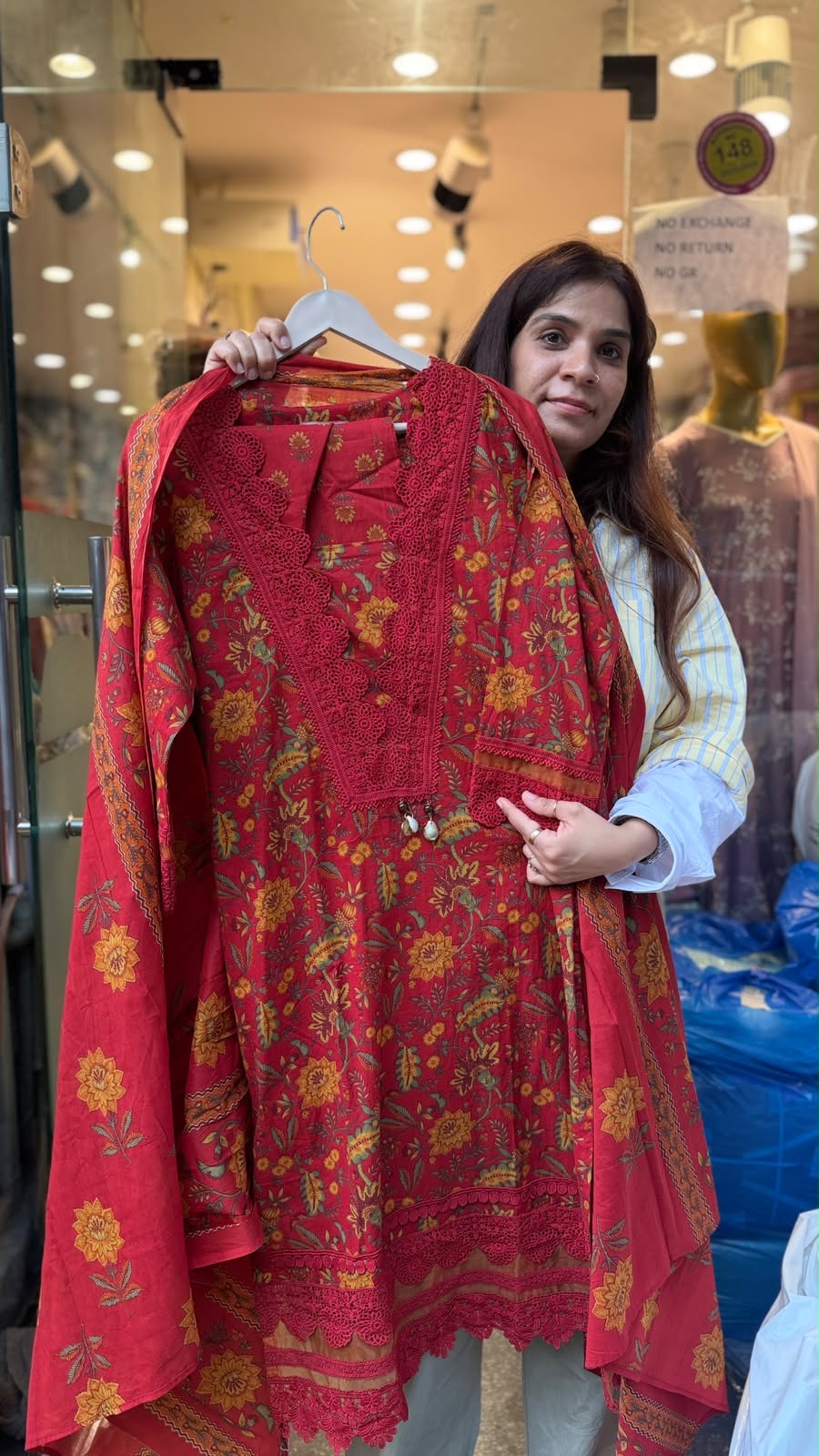 Bazaar  “de Lahore” -  The Karachi Atelier