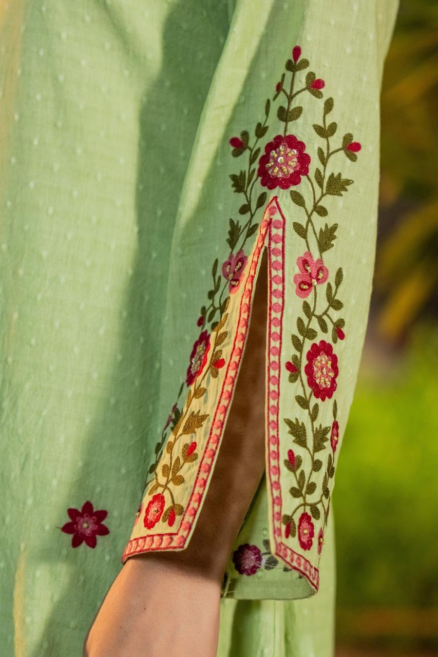 Petal Rhythm – Dobby Mul Cotton Edit