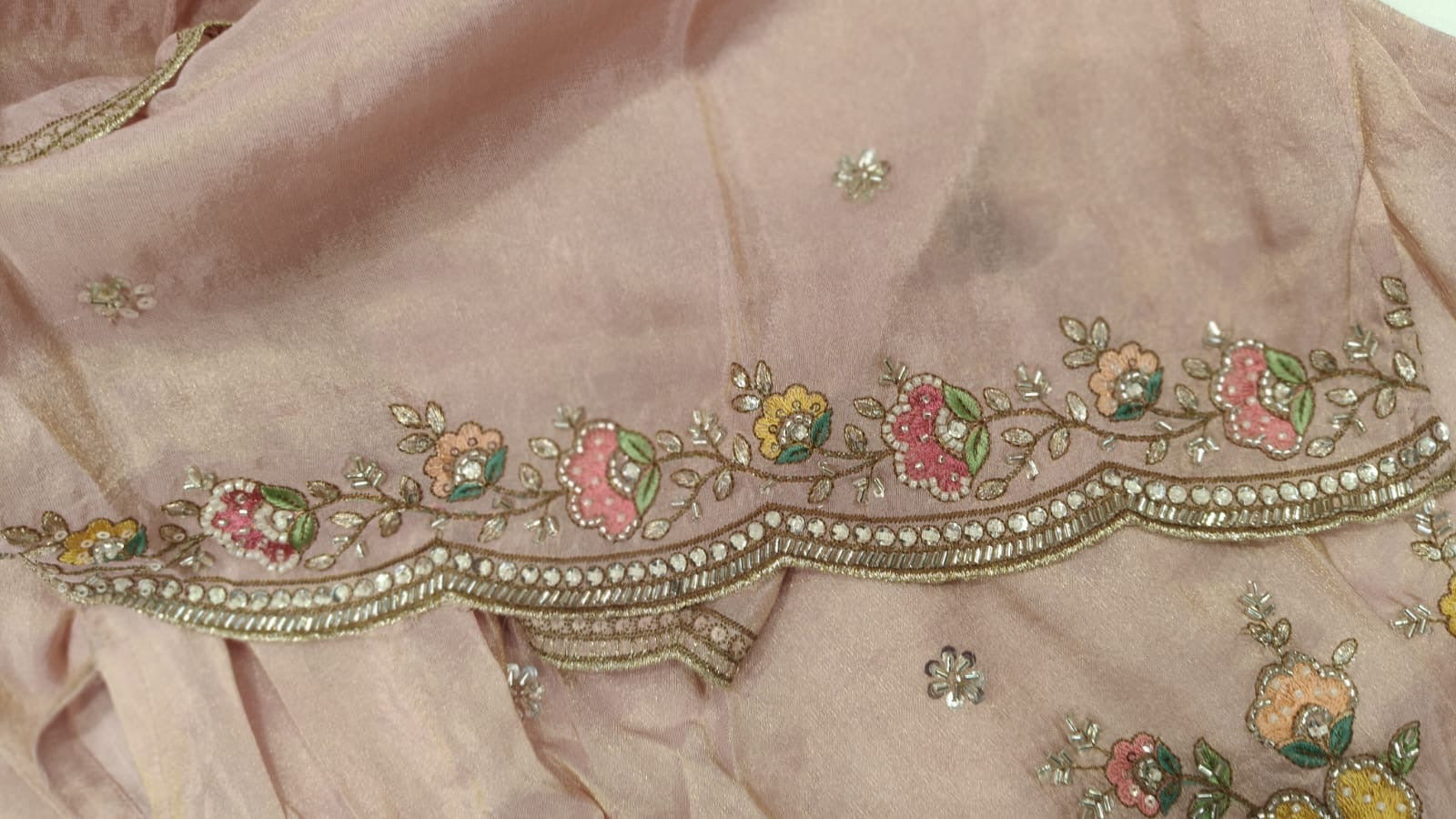 The Garden Afterglow – Chinnon Suit Set