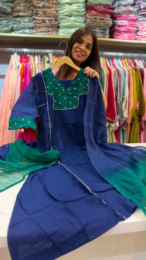Auric Bloom Mul Chanderi Suit Set