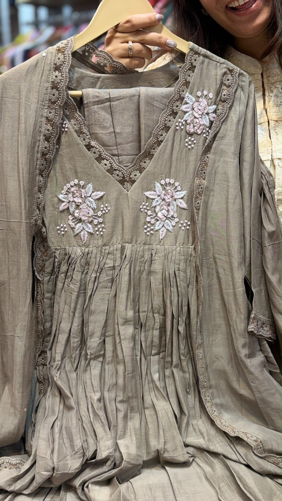 The Quiet Flourish – Mul Chanderi Suit Set