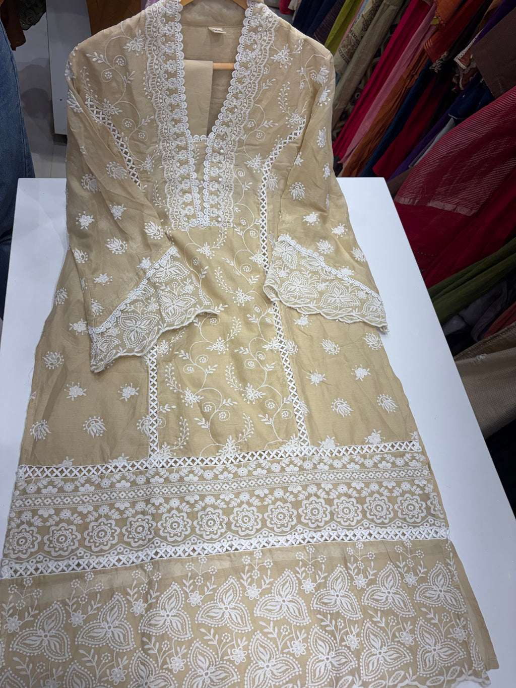 Blush Meets Ivory – Chikankari Straight Suit Set ⭐