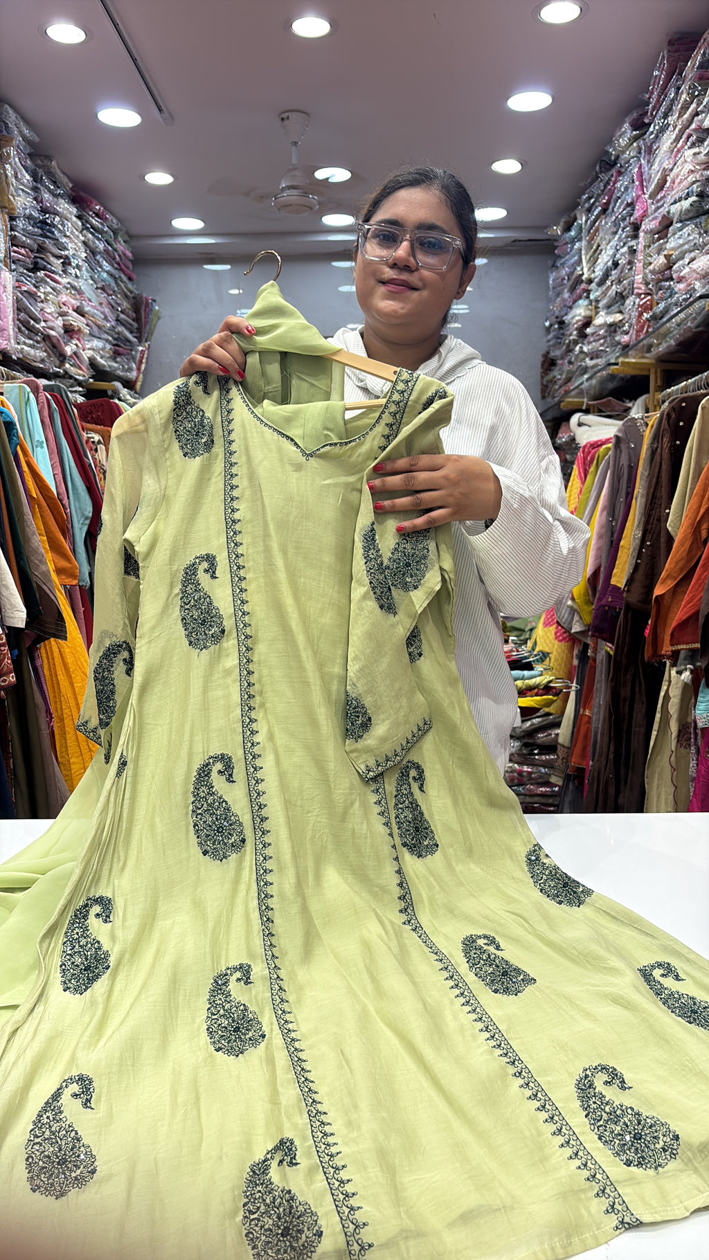 Paisleys, With a Point of View-Mul Chanderi