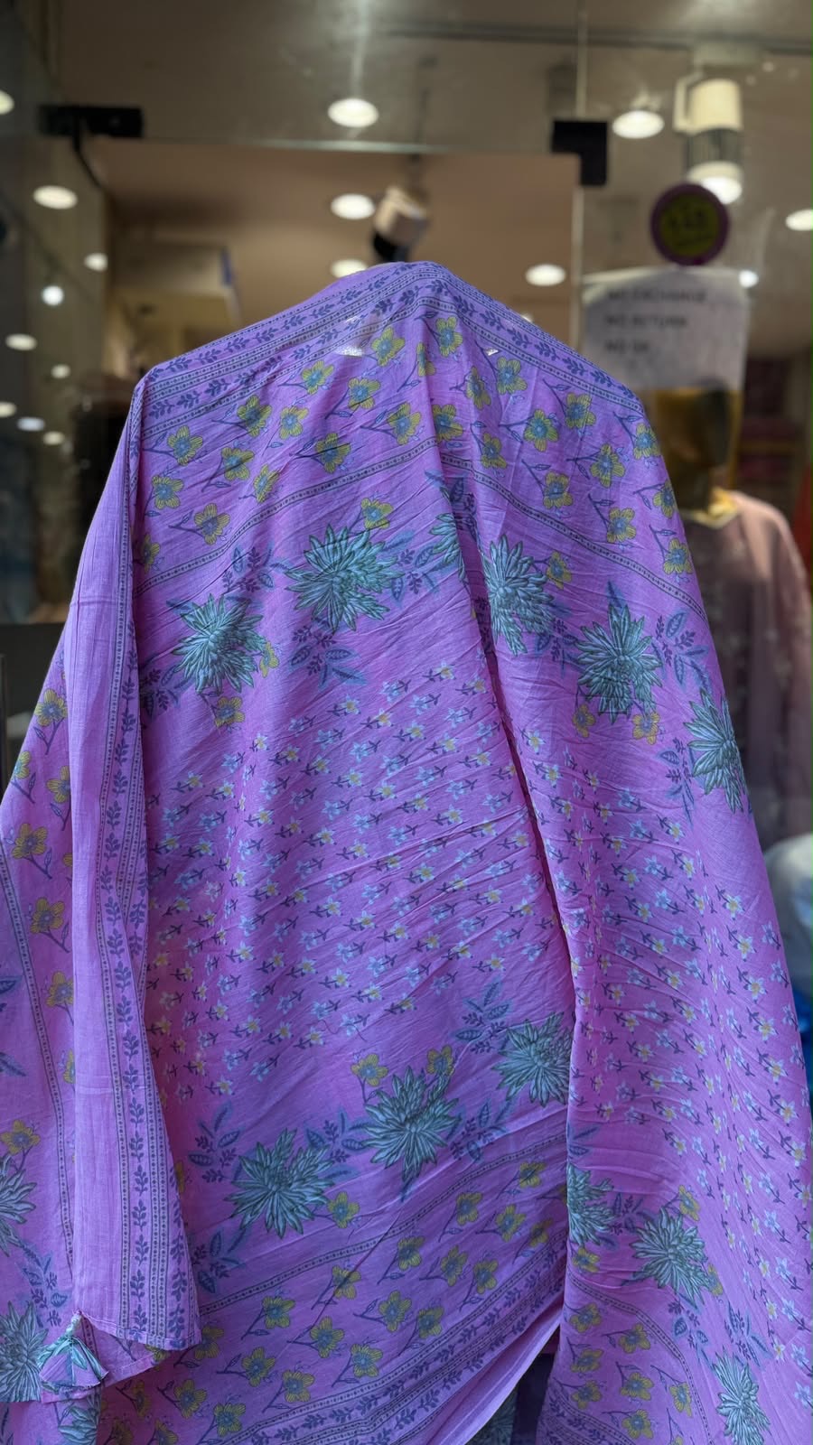 Bazaar  “de Lahore” -  The Karachi Atelier