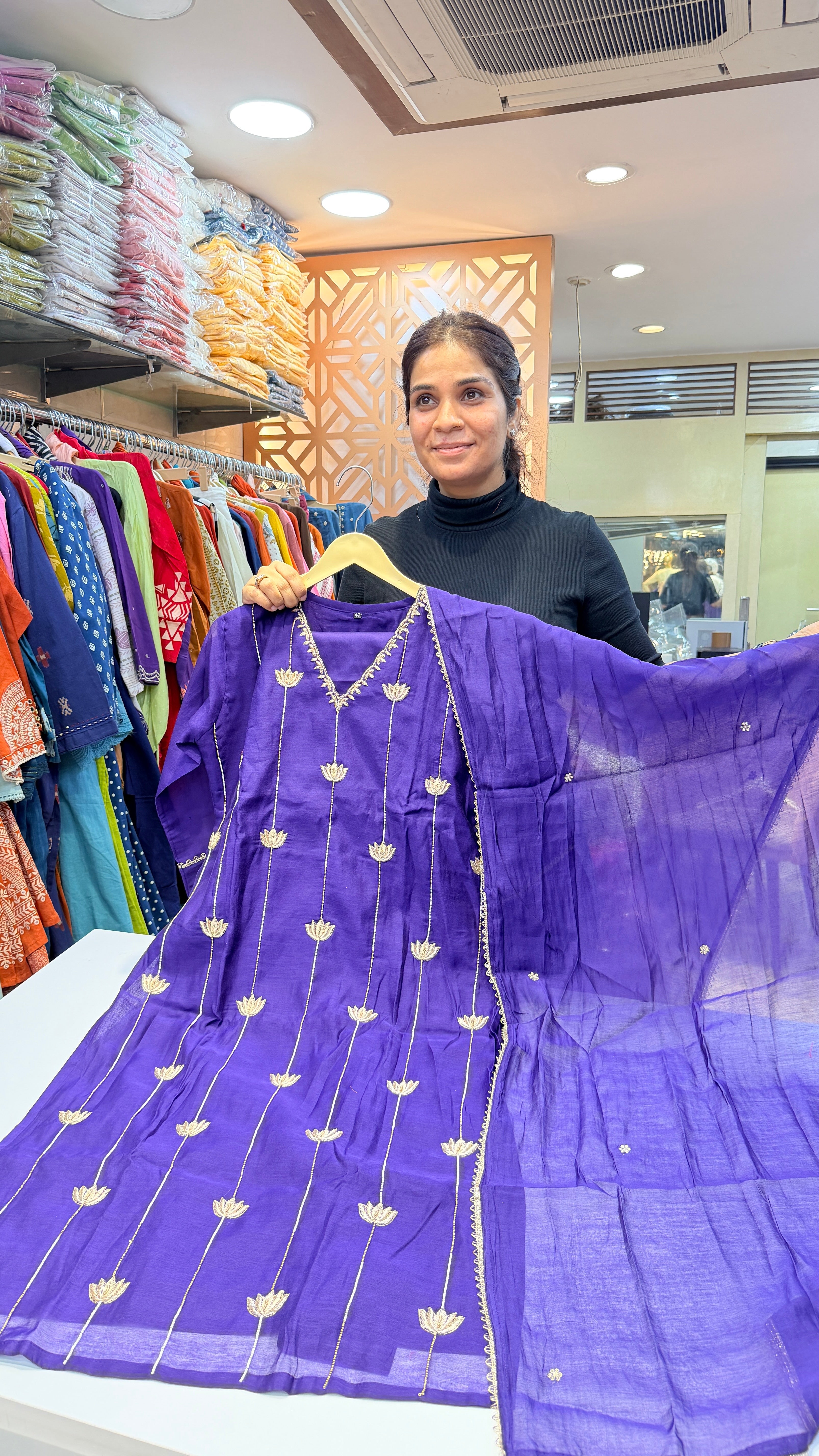 Lotus Veil Luxe Mul Chanderi Set
