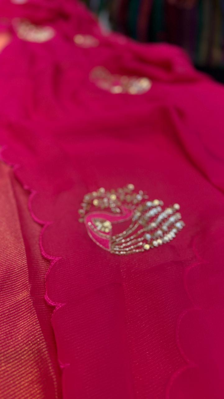 The Lurex Glow Affair – Mul Chanderi Suit Set