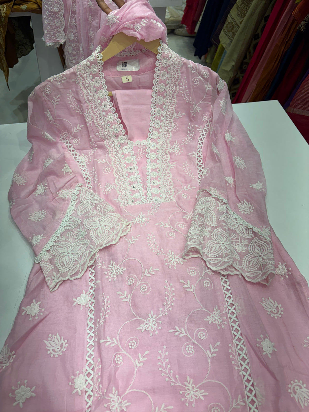 Blush Meets Ivory – Chikankari Straight Suit Set ⭐