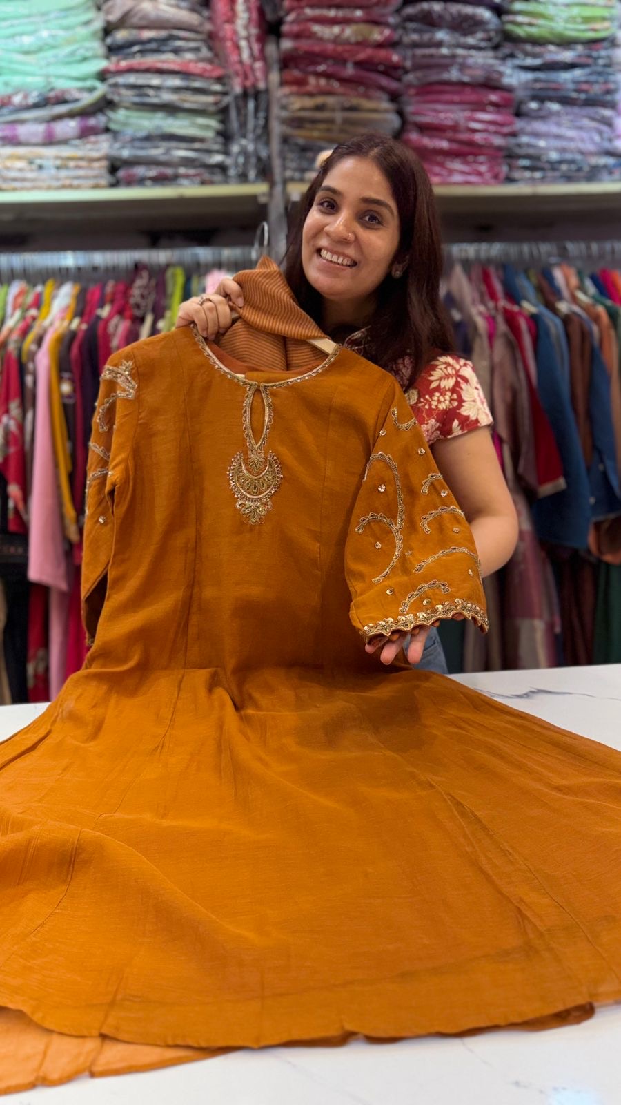 A Fine Line of Gold – Mul Chanderi Suit Set