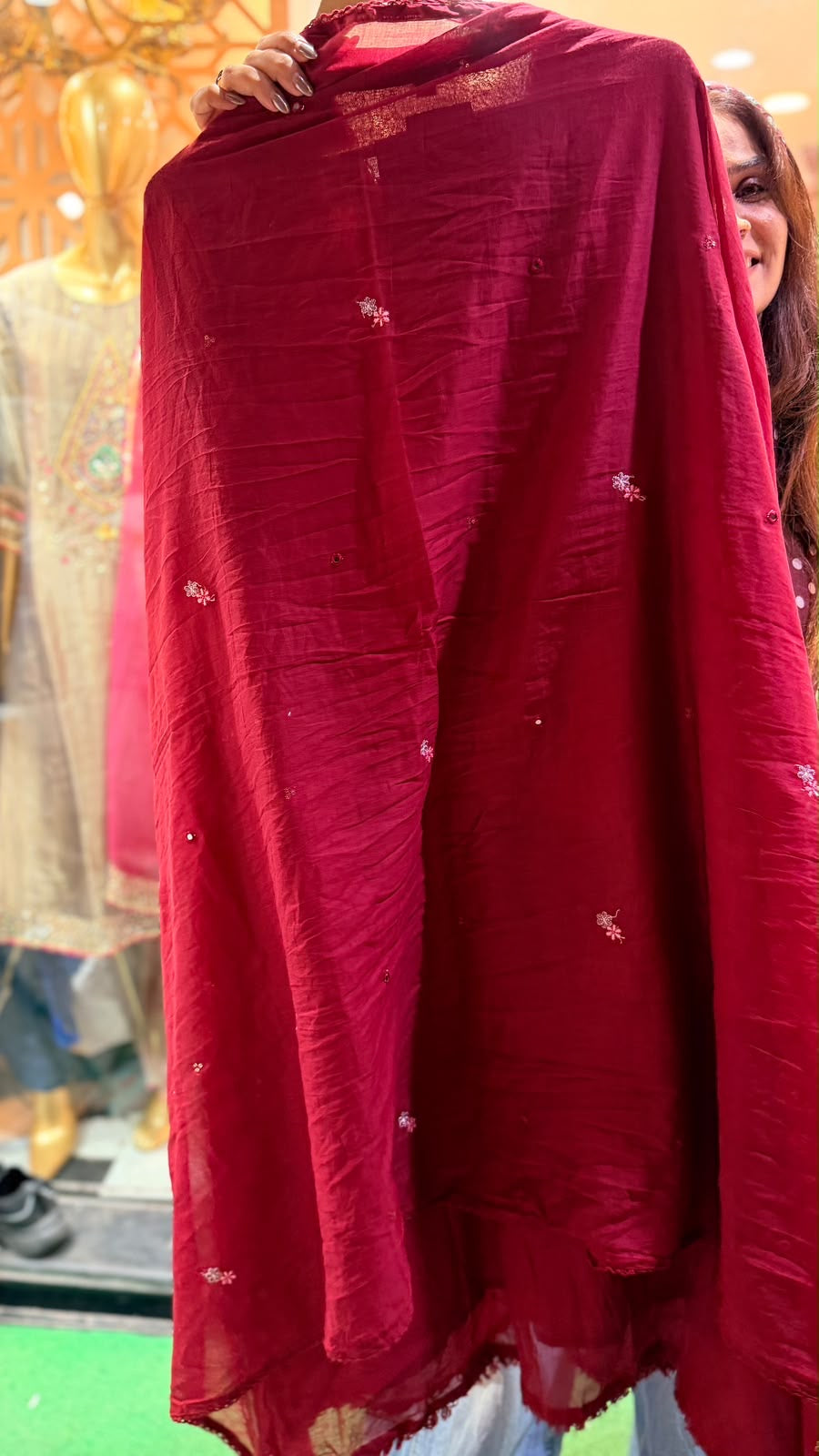 Small Blooms, Big Detail – Mul Cotton Suit Set