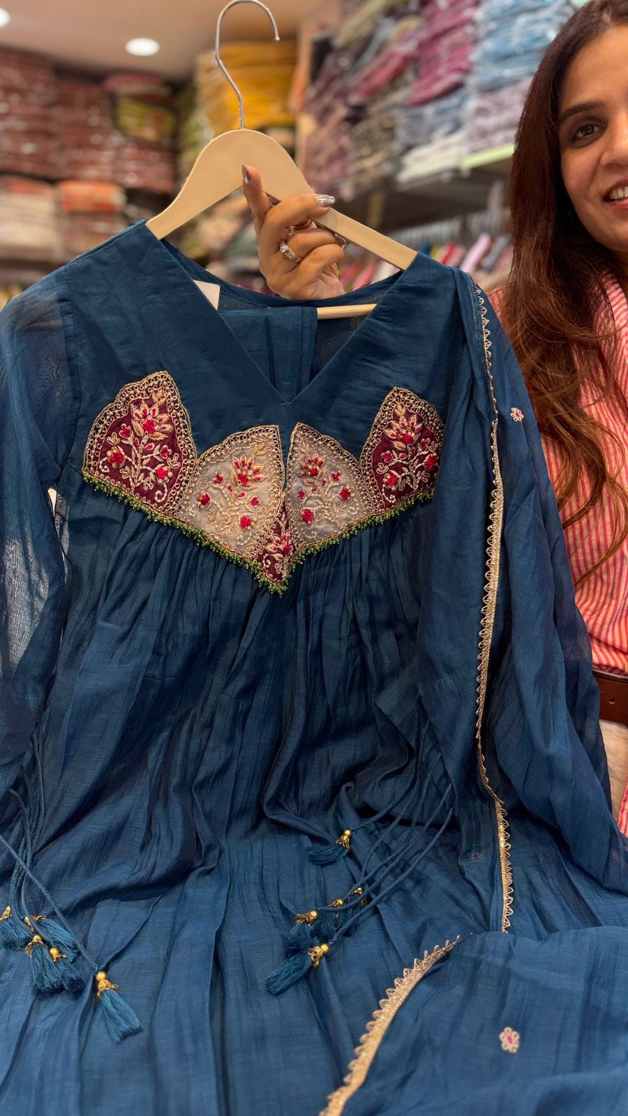 The Embroidered Arc – Mul Chanderi Suit Set