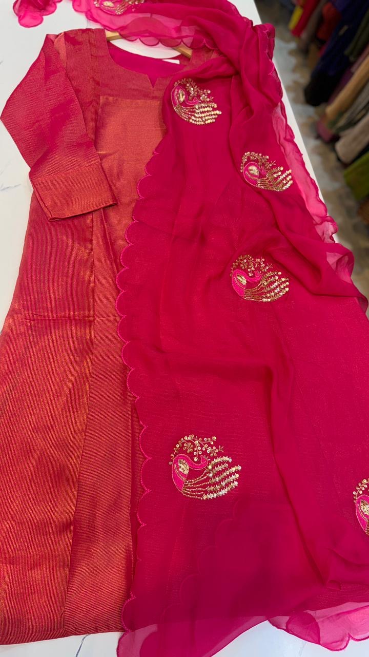 The Lurex Glow Affair – Mul Chanderi Suit Set