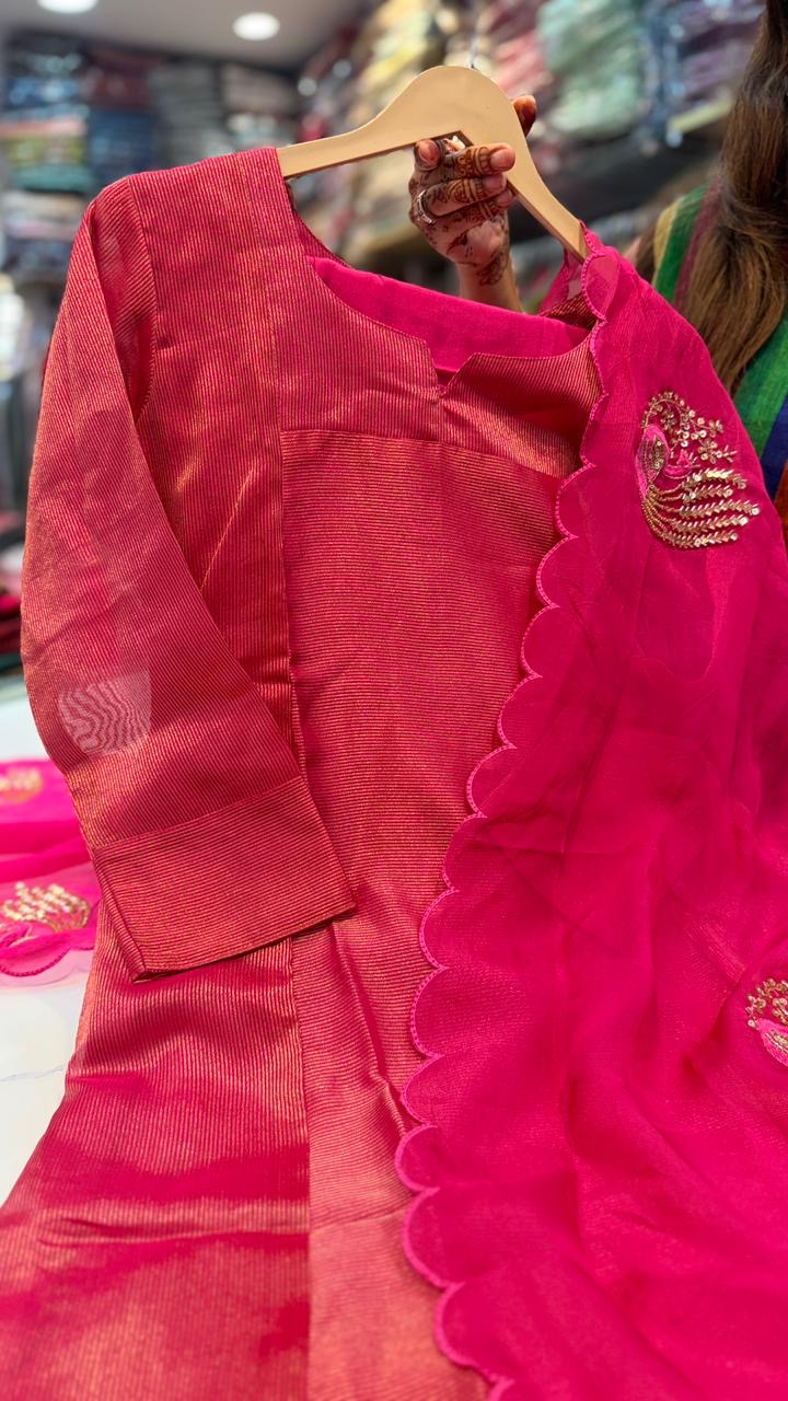 The Lurex Glow Affair – Mul Chanderi Suit Set