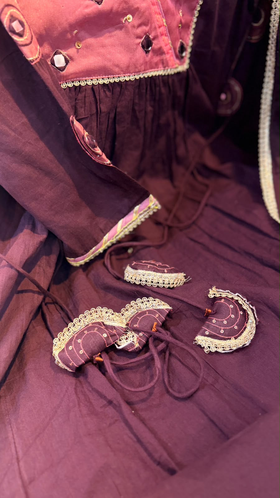 Two Tones, One Rhythm – Mul Chanderi Suit Set