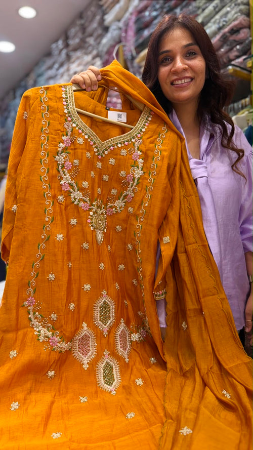 Amber Heirloom Bloom – Mul Chanderi Suit Set