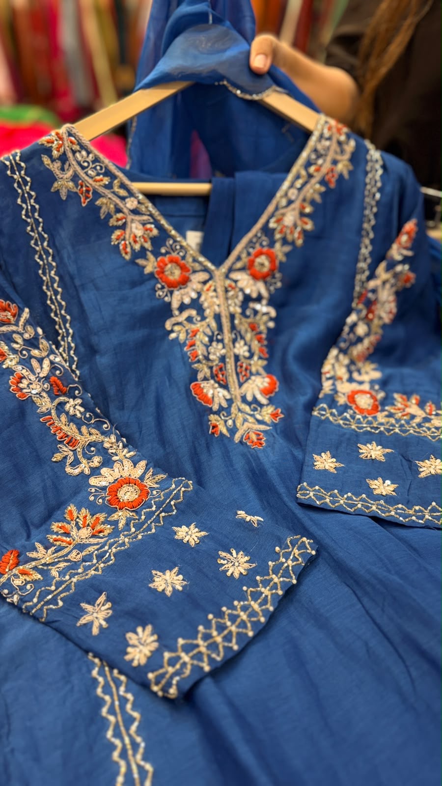 A Tale of Two Blooms – Mul Chanderi Suit Set