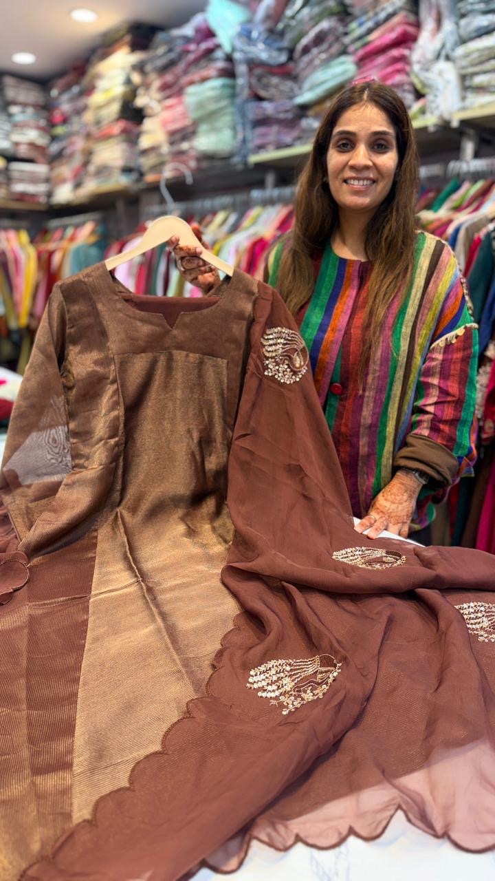 The Lurex Glow Affair – Mul Chanderi Suit Set