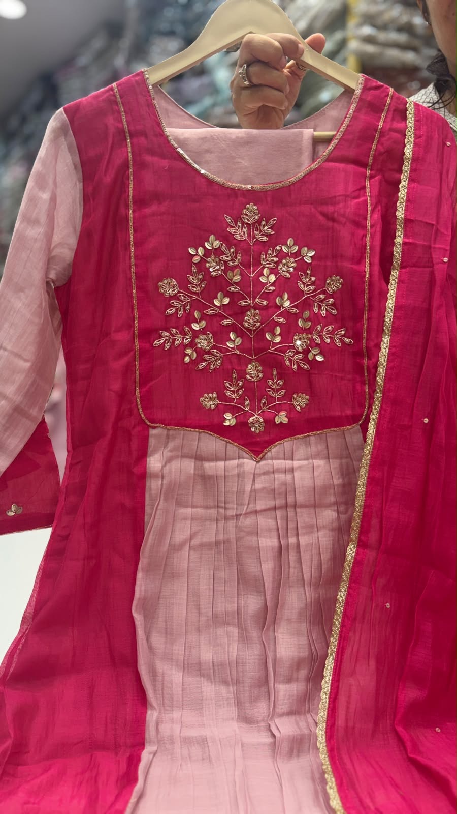 ~ Windsor Bloom Mul Chanderi ~