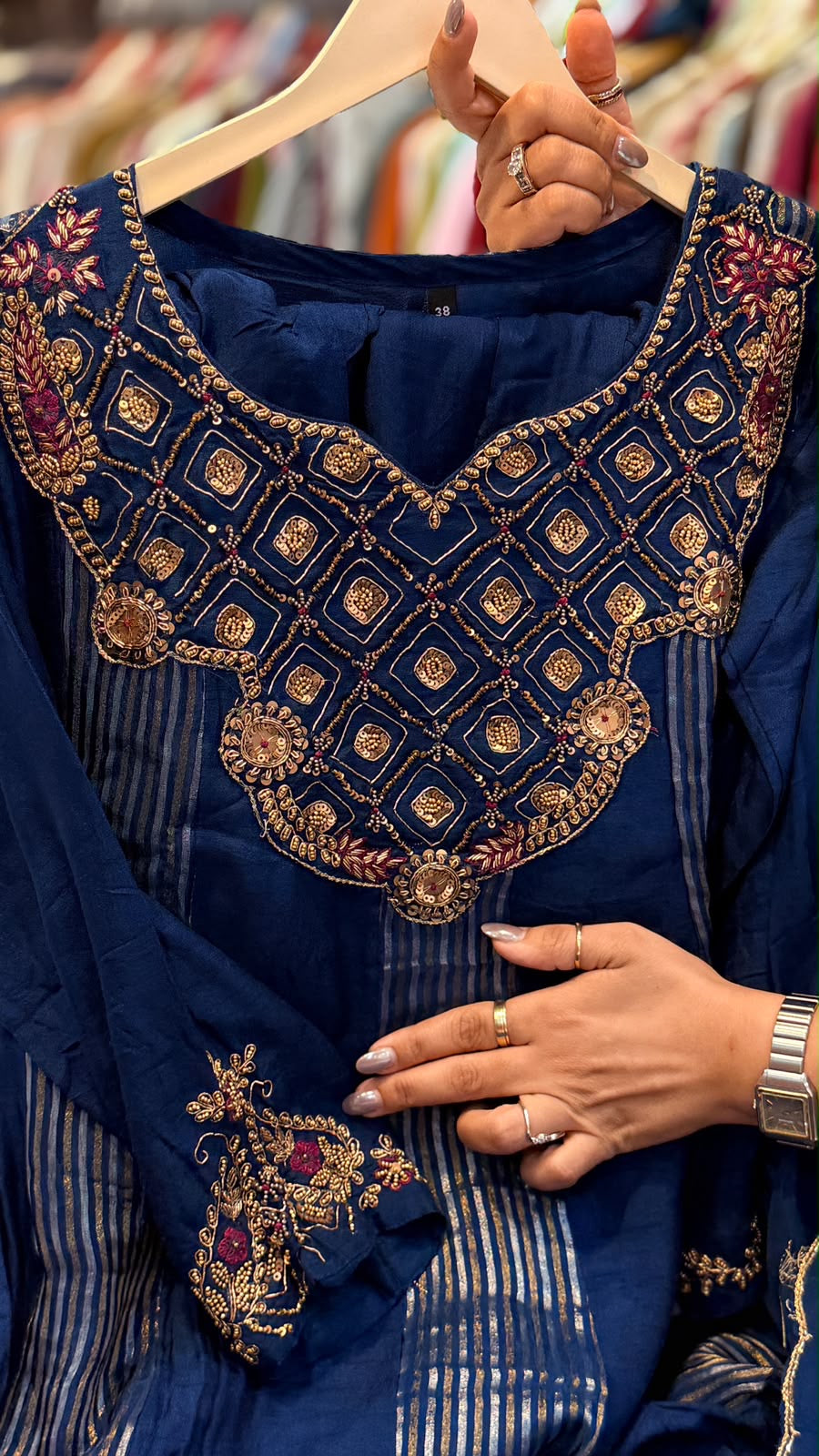 Navy Gold Matrix – Russian Silk with a pinch of lurex