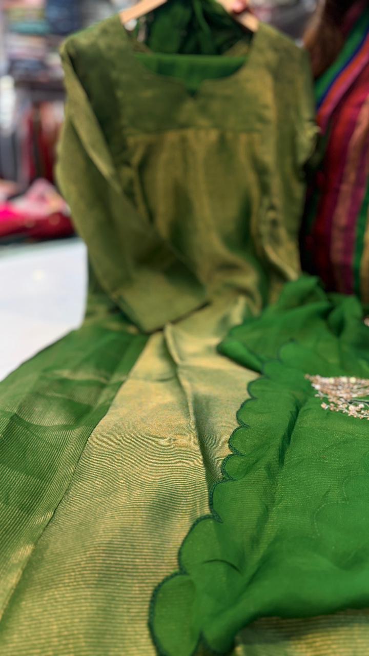 The Lurex Glow Affair – Mul Chanderi Suit Set
