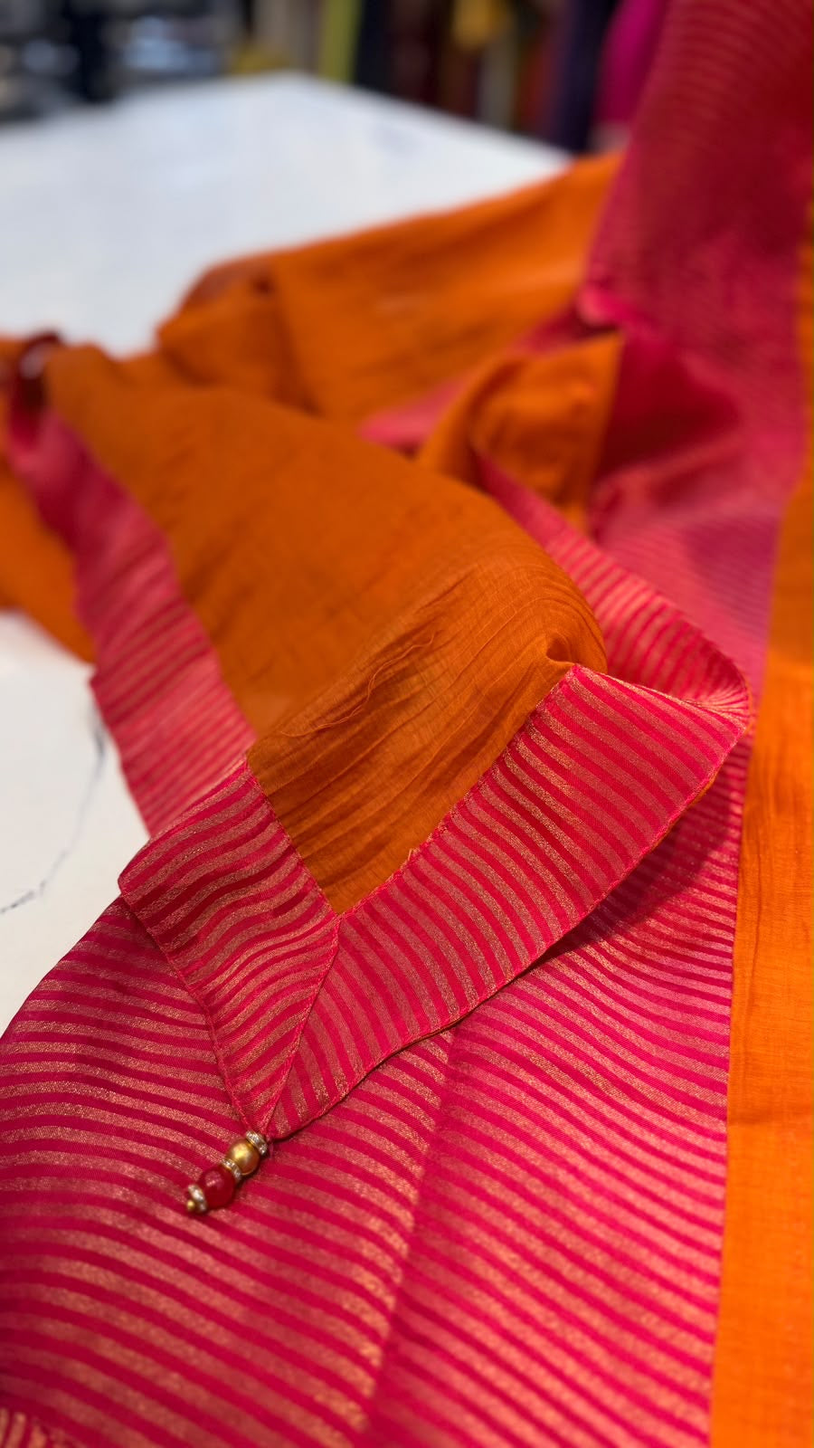 Contrast in Motion – Mul Chanderi Suit Set ⭐