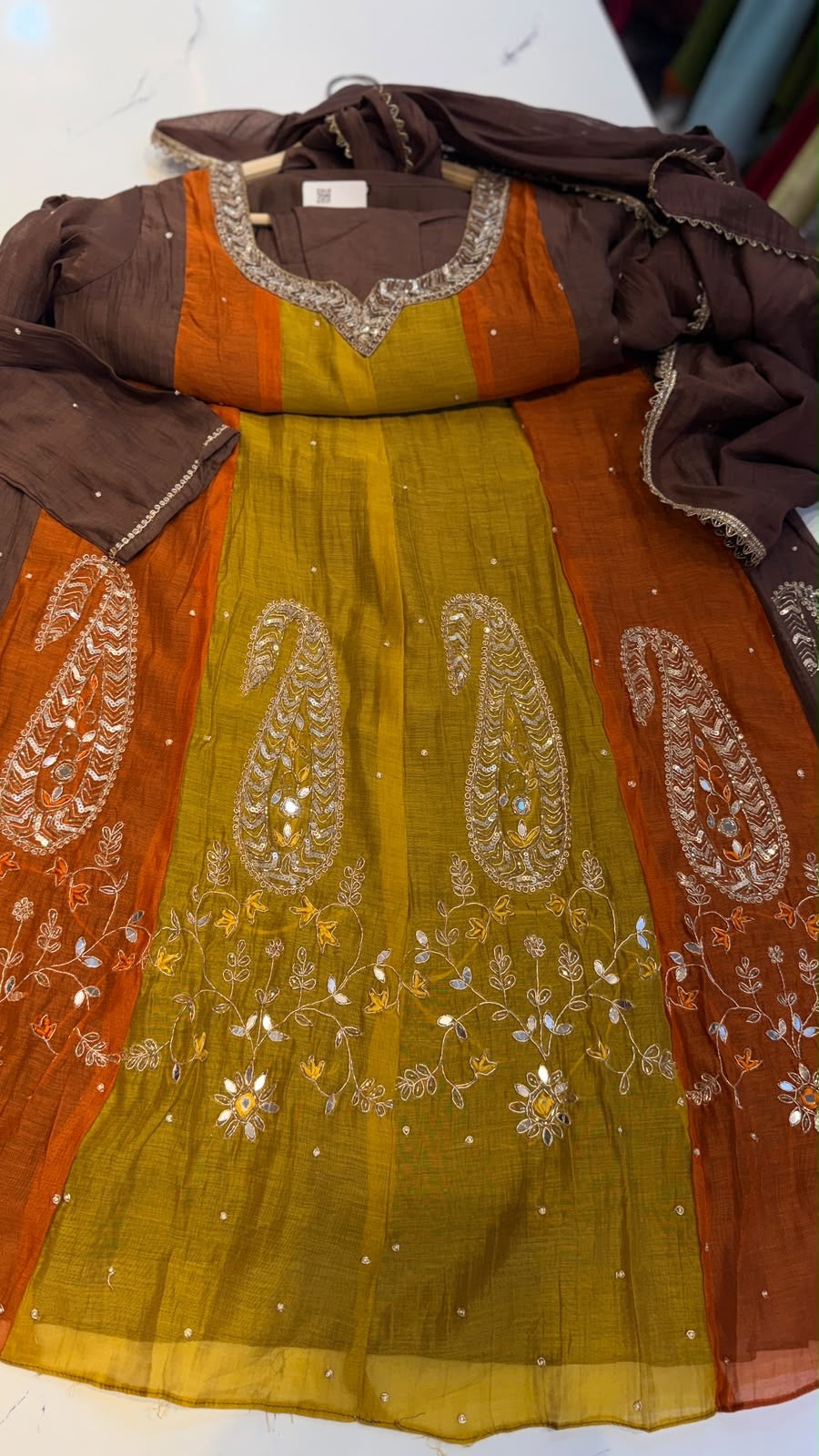 Colour, Cut & Craft – Festive Luxe