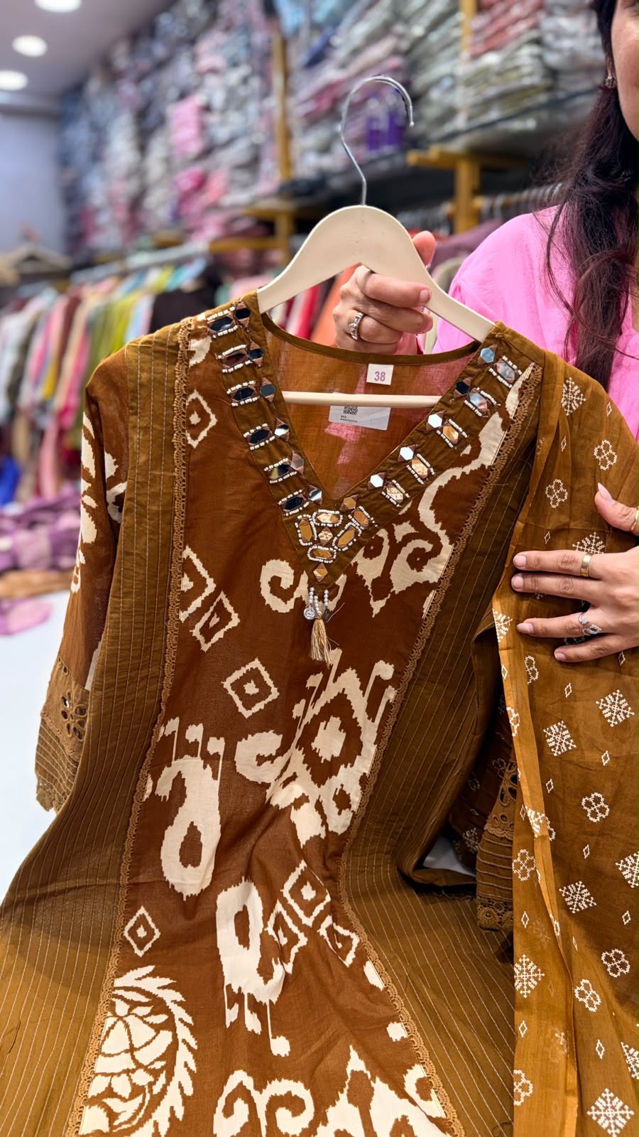 Mirrorloom Muse ~ The Karachi Touch