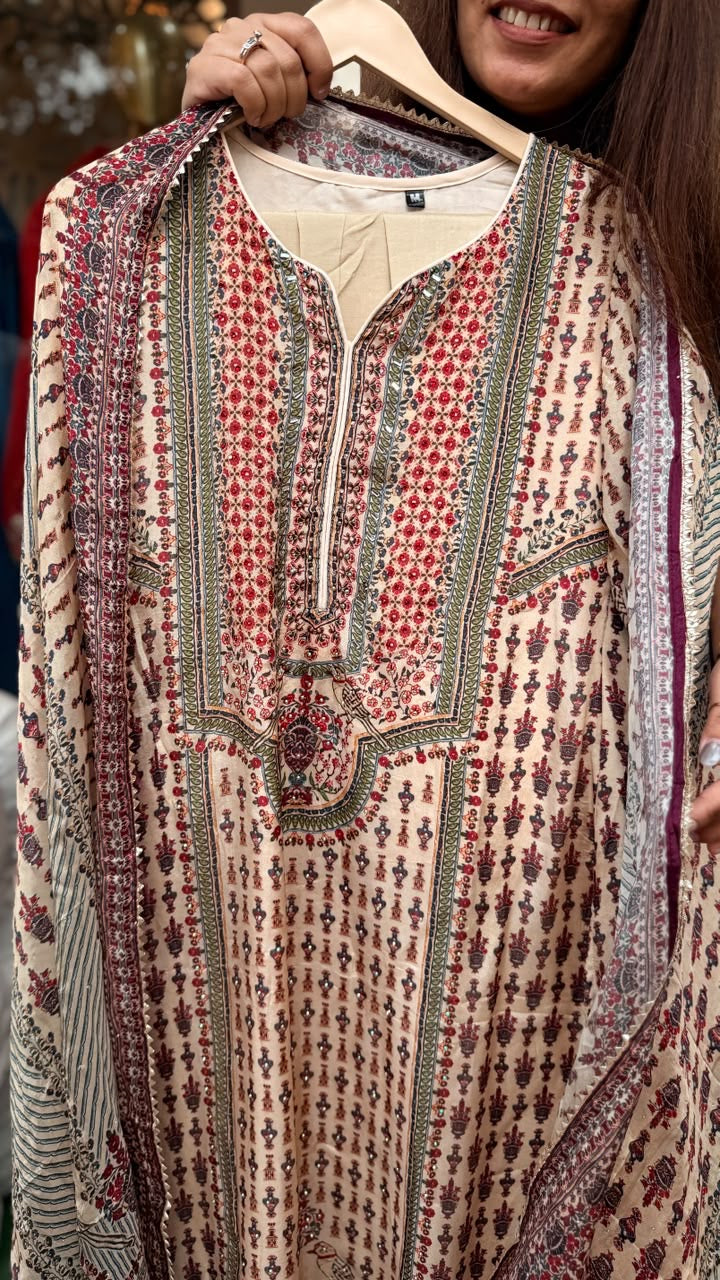 The Print Parade – Ethnic Suit Set
