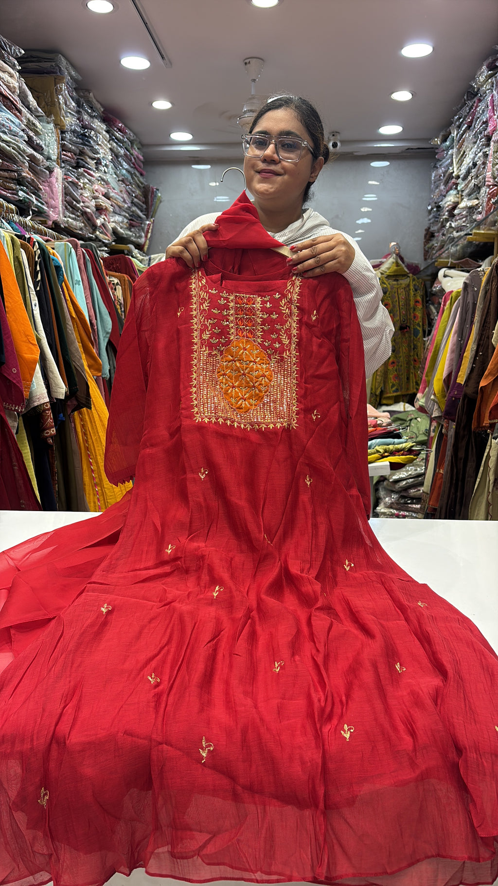 Red, With a Hint of Saffron – Festive Hit