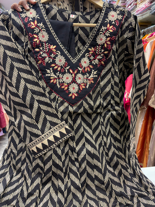 The Chevron Canvas – Printed Flared Anarkali