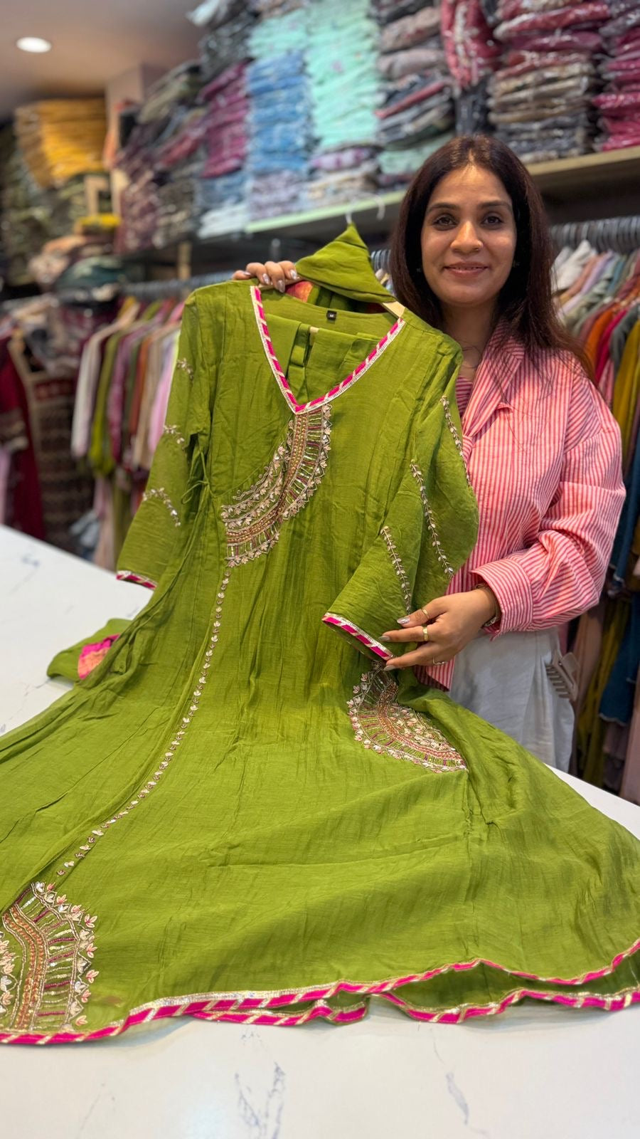 The Curve of Detail – Mul Chanderi Suit Set