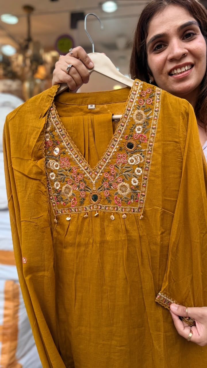 A Little Mirror, A Lot of Magic – Embroidered Suit Set ✨