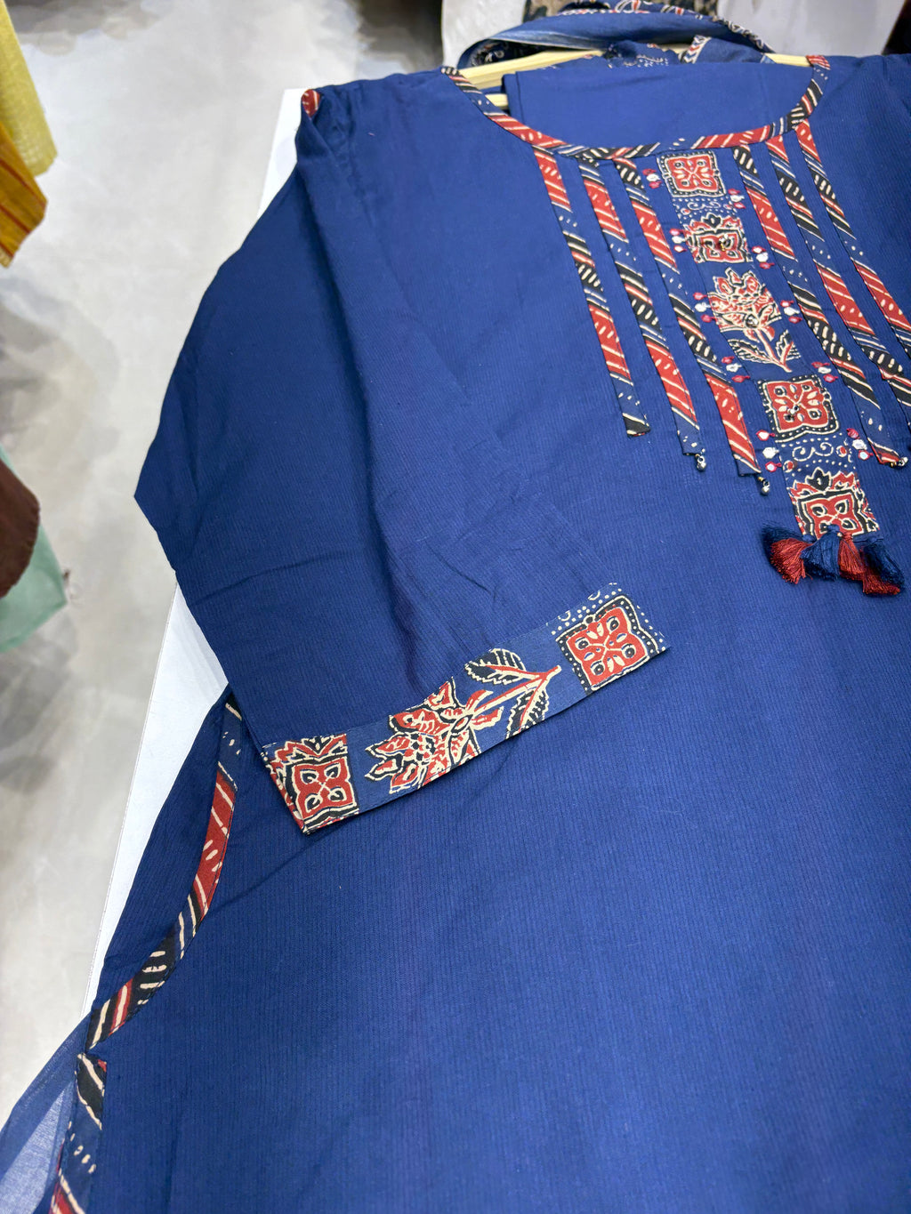 Indigo in Contrast – Printed Suit Set