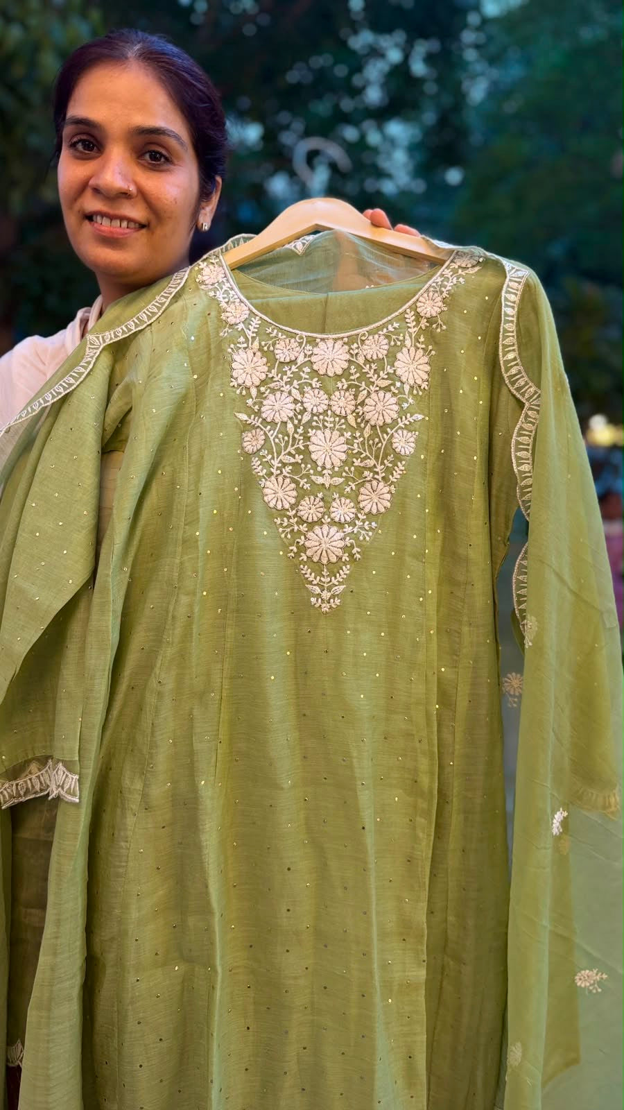 Where florals meet elegance — Mul Chanderi