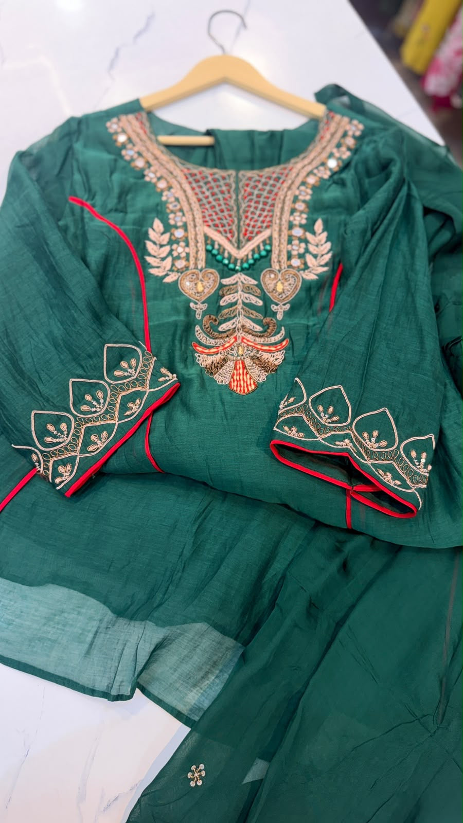 The Jewel Motif – Mul Chanderi Luxe