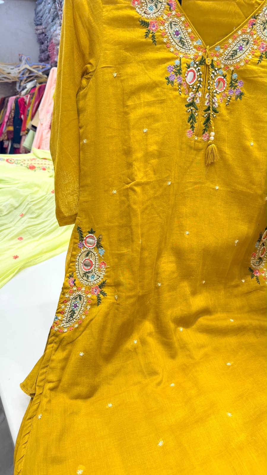 Roohani Threads – 4 Shades Mul Cotton Edit