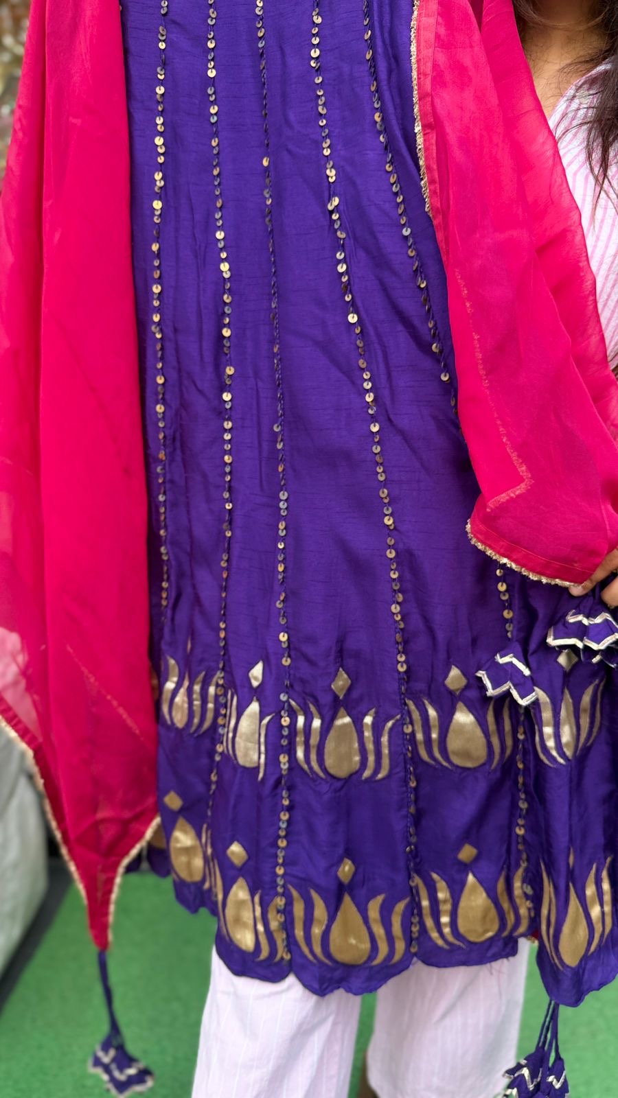 The Maharani Contrast – Luxury In Every Seam