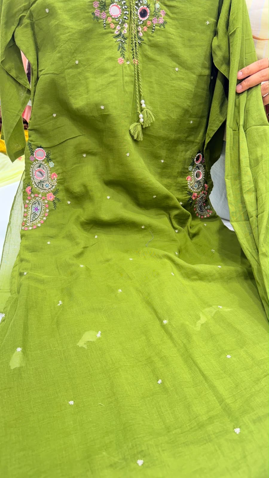 Roohani Threads – 4 Shades Mul Cotton Edit