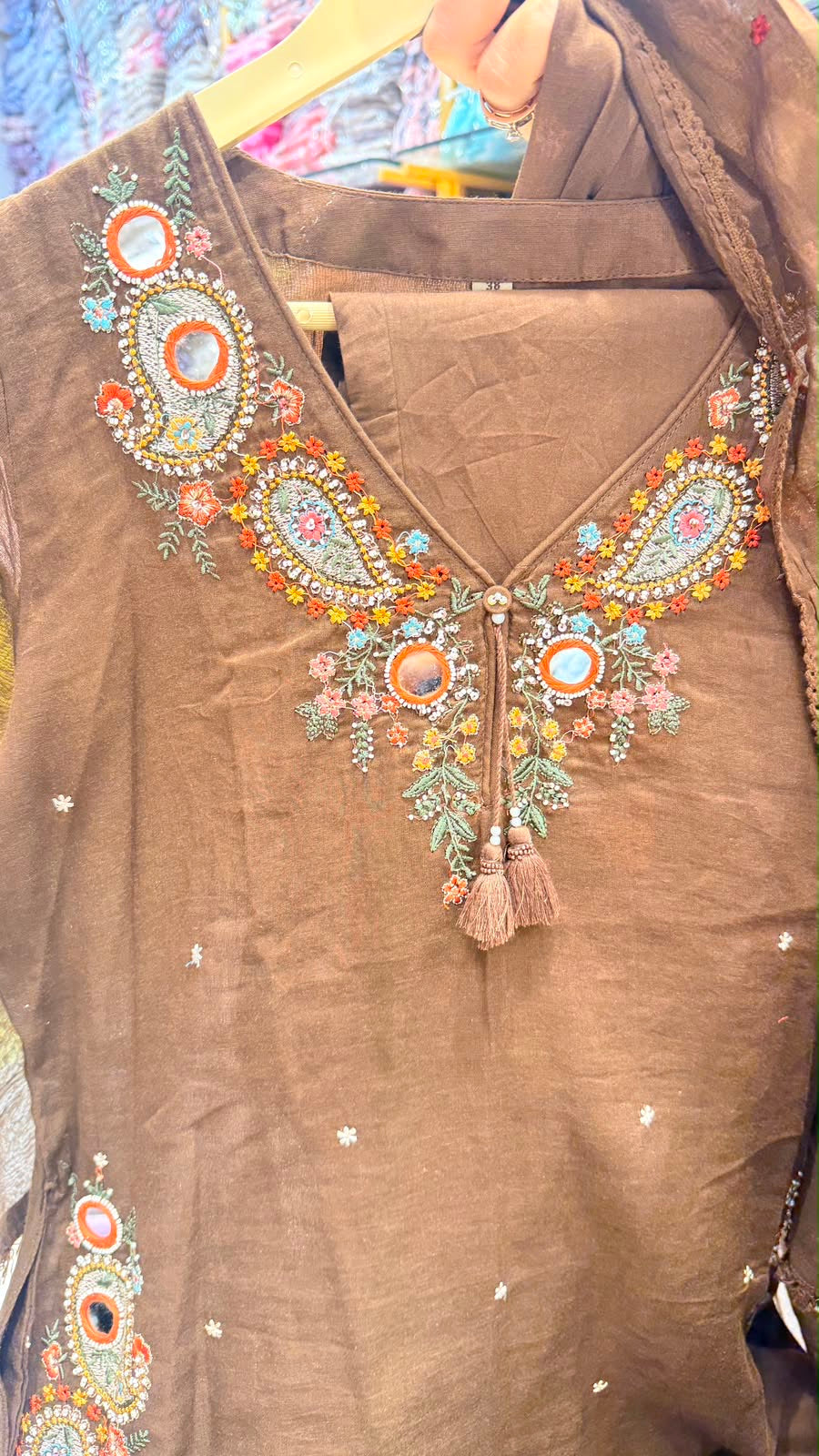 Roohani Threads – 4 Shades Mul Cotton Edit