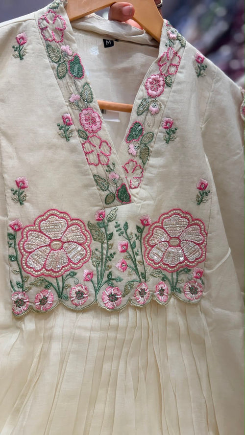The Ivory Rose Berry Mul Chanderi