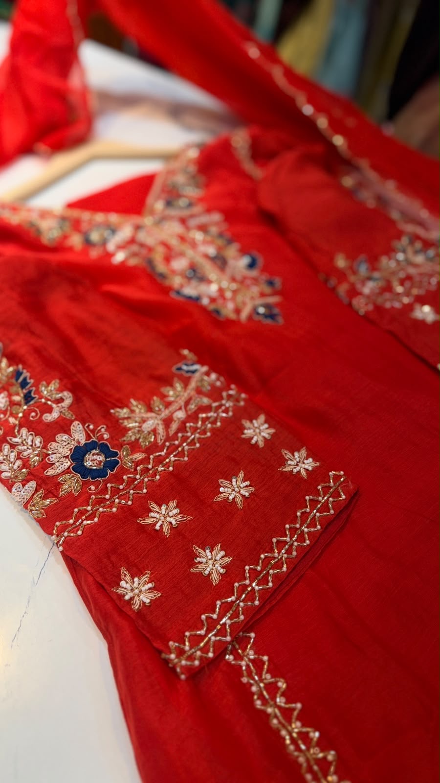 A Tale of Two Blooms – Mul Chanderi Suit Set