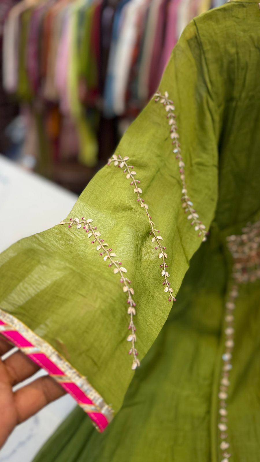 The Curve of Detail – Mul Chanderi Suit Set