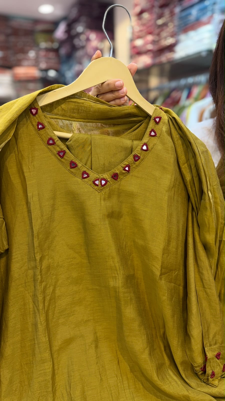 Crafted in Circles - Mul Chanderi Muse